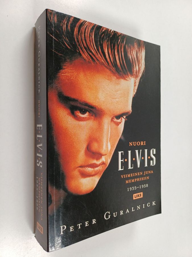 Nuori Elvis
