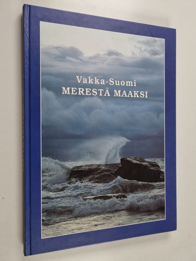 Merestä maaksi
