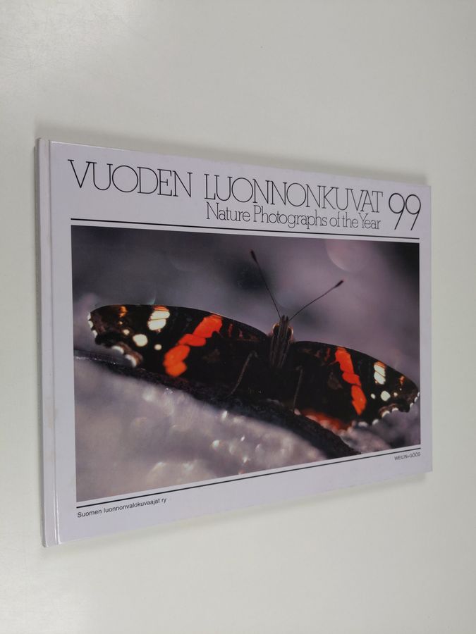 Vuoden luonnonkuvat 1999 = Nature photographs of the year