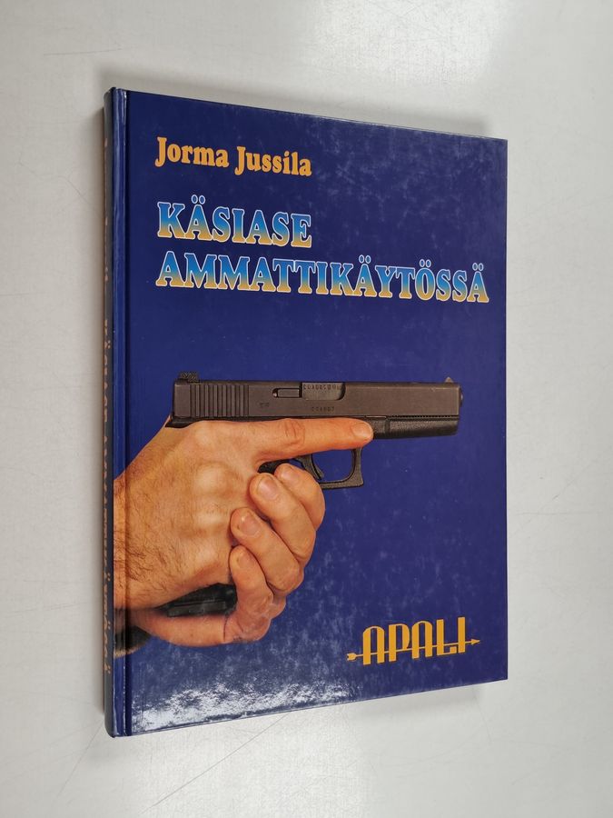 Käsiase ammattikäytössä