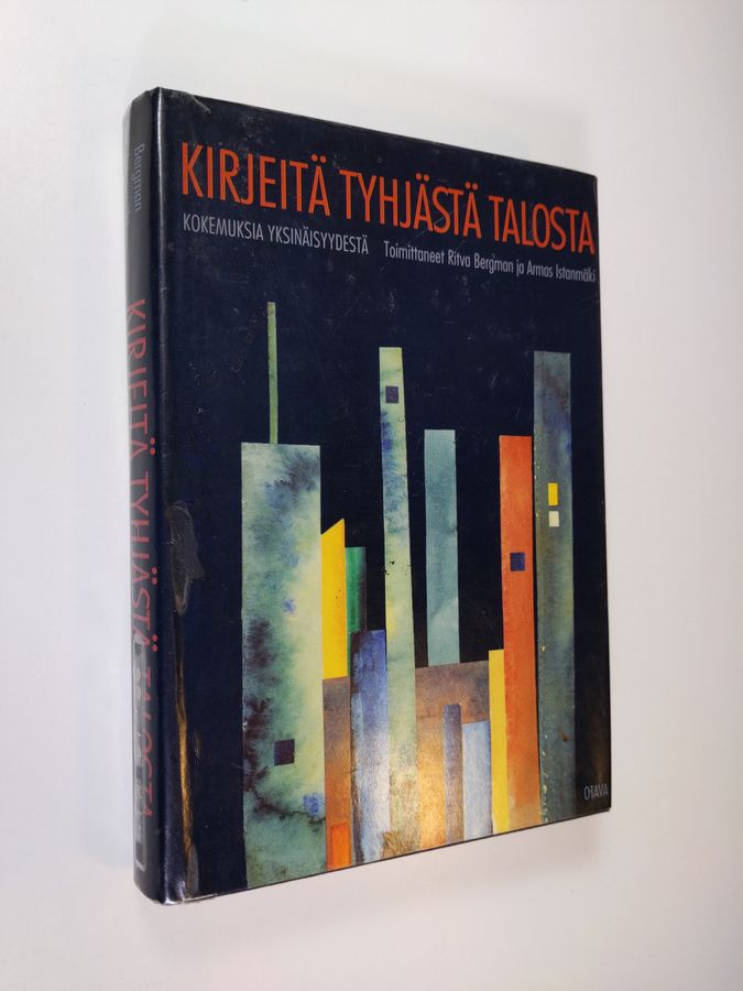 Kirjeitä tyhjästä talosta
