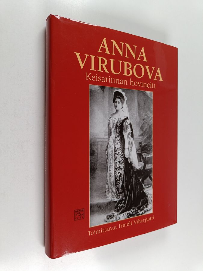 Anna Virubova : keisarinnan hovineiti
