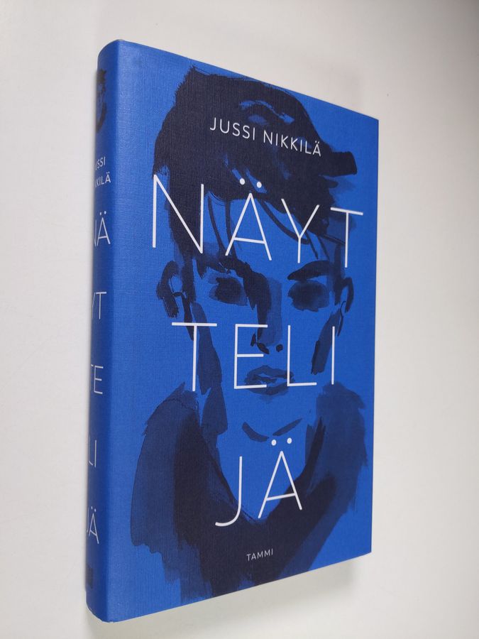 Näyttelijä