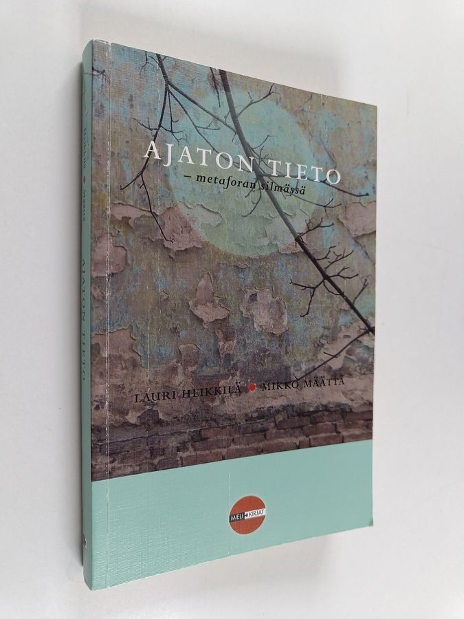 Ajaton tieto