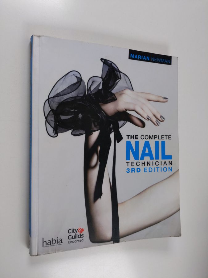 The complete nail technician