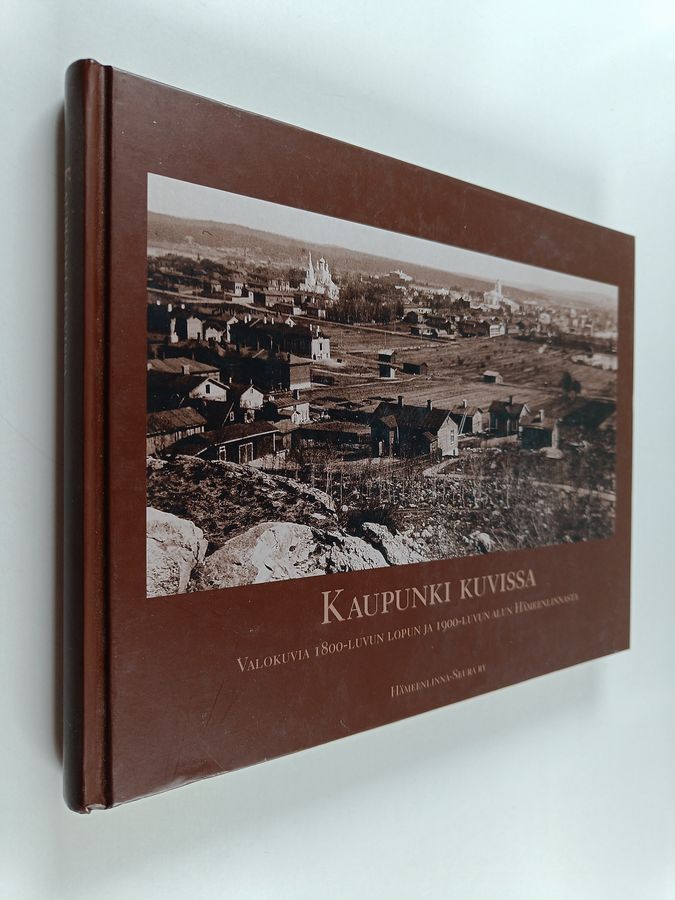 Kaupunki kuvissa