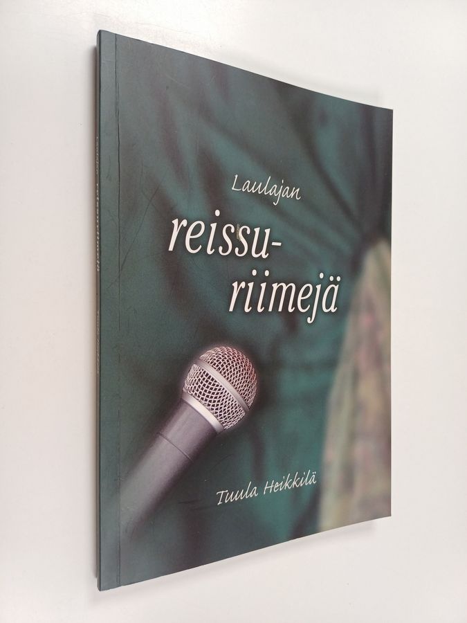 Laulajan reissuriimejä