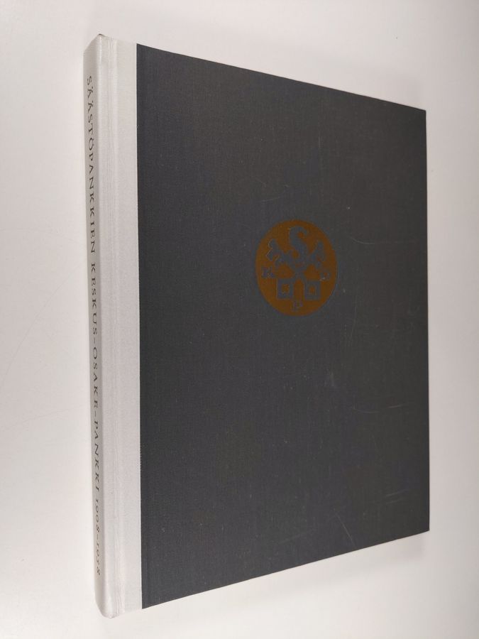 K. J Kalliala : Säästöpankkien keskus-osake-pankki 1908-1958