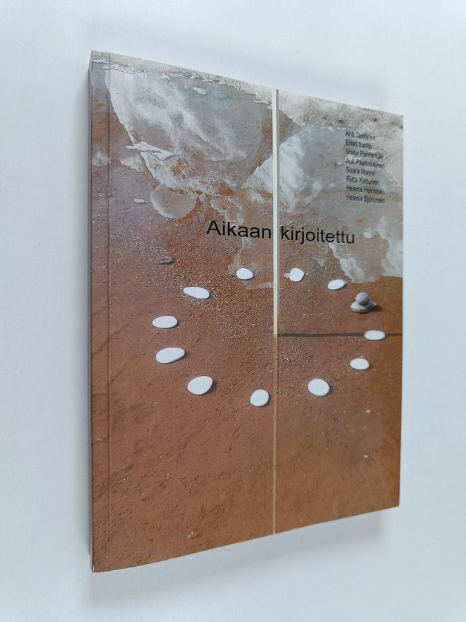 Aikaan kirjoitettu