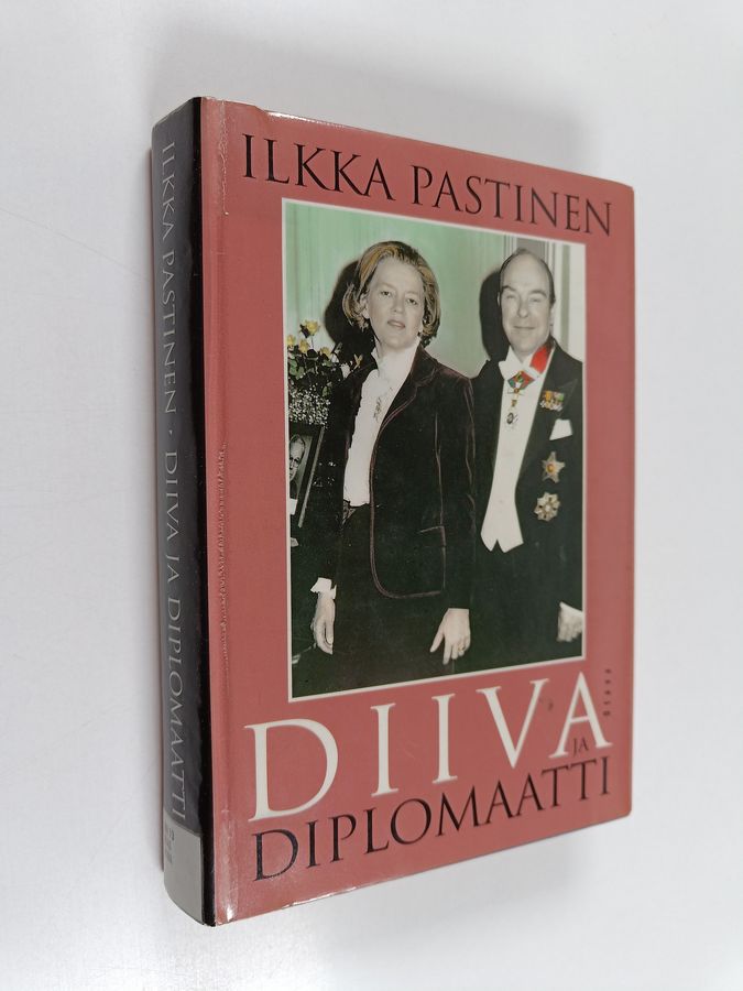 Diiva ja diplomaatti