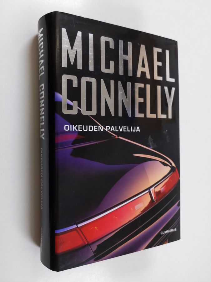 Michael Connelly : Oikeuden palvelija