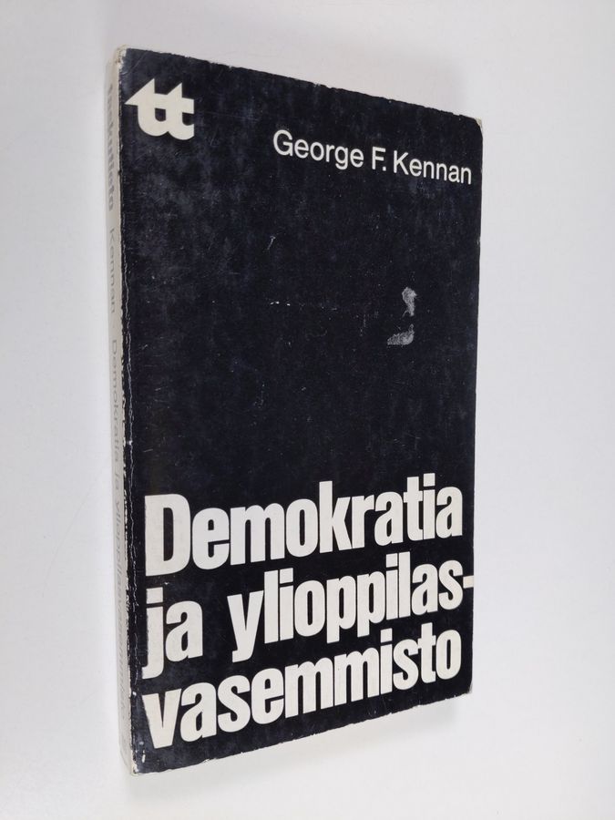 Demokratia ja ylioppilasvasemmisto