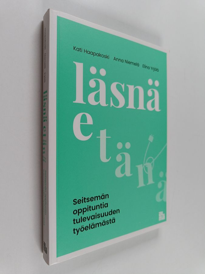 Läsnä etänä