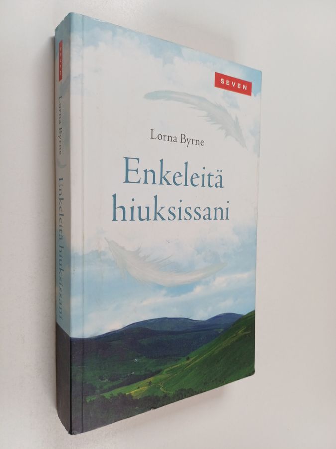 Lorna Byrne : Enkeleitä hiuksissani