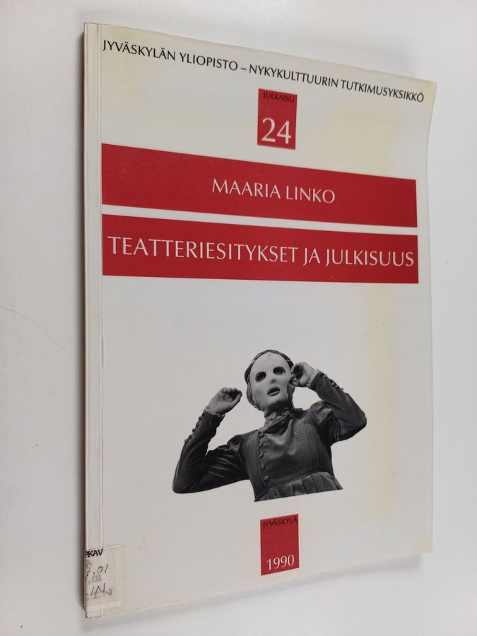 Teatteriesitykset ja julkisuus