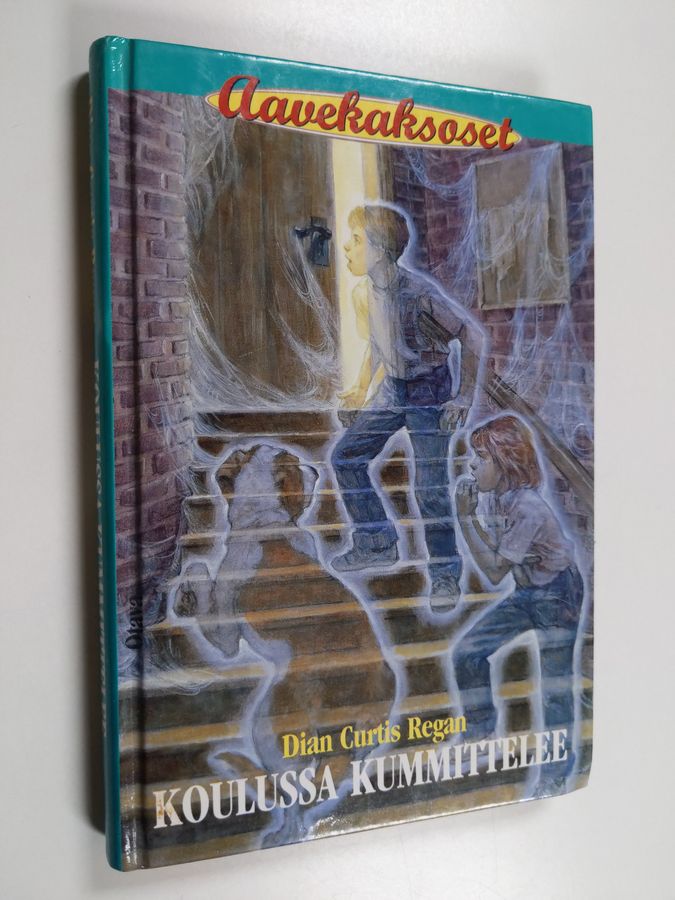 Koulussa kummittelee