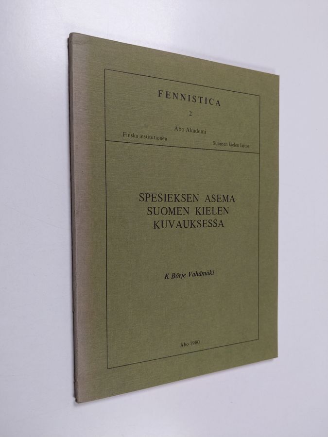 Spesieksen asema suomen kielen kuvauksessa