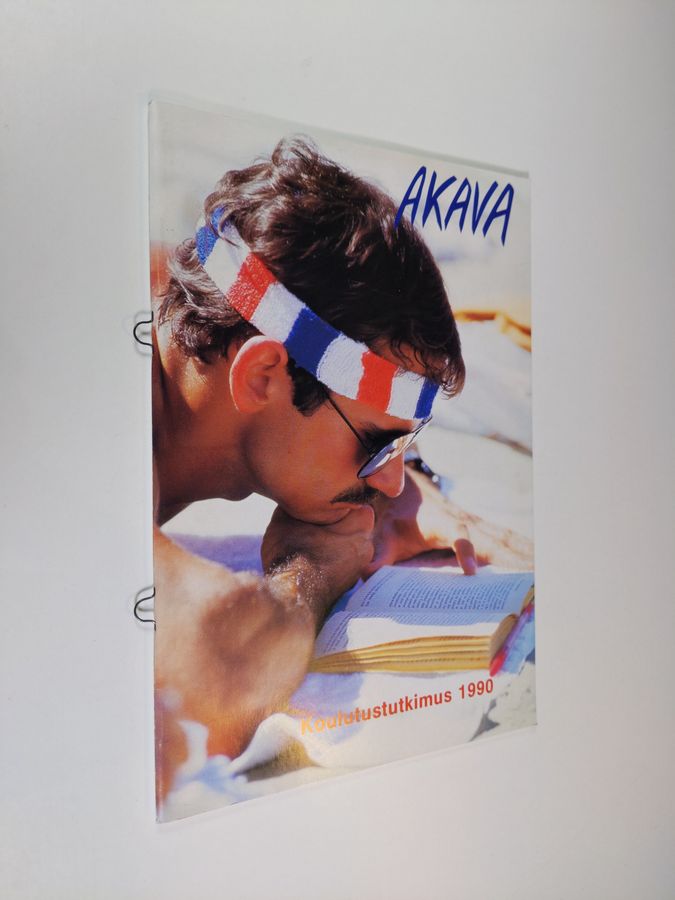 Akavan koulutustutkimus 1990.
