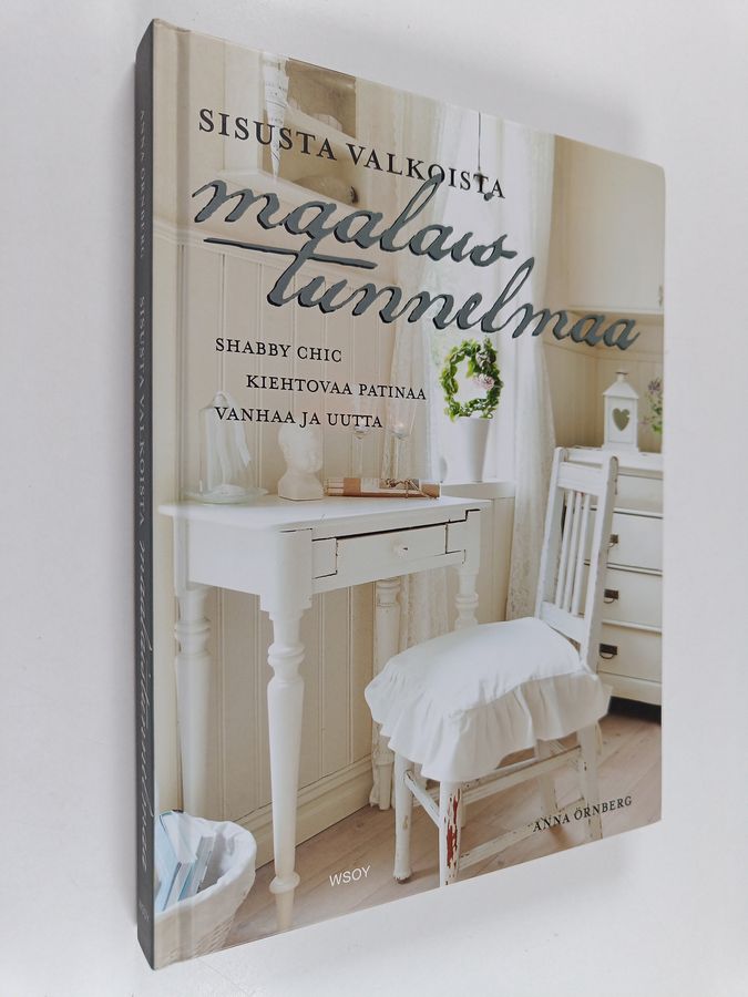 Sisusta valkoista maalaistunnelmaa