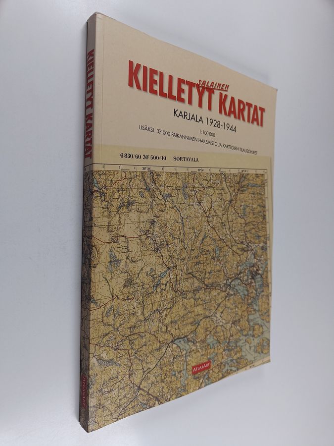 Risto ym. (kartaston suunnittelu ja toim.) Pekkanen : Kielletyt kartat : Karjala 1928-1944