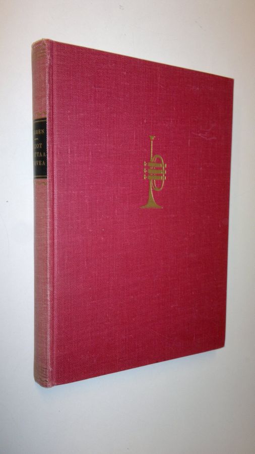 Joyce Warren : Eliot soittaa torvea