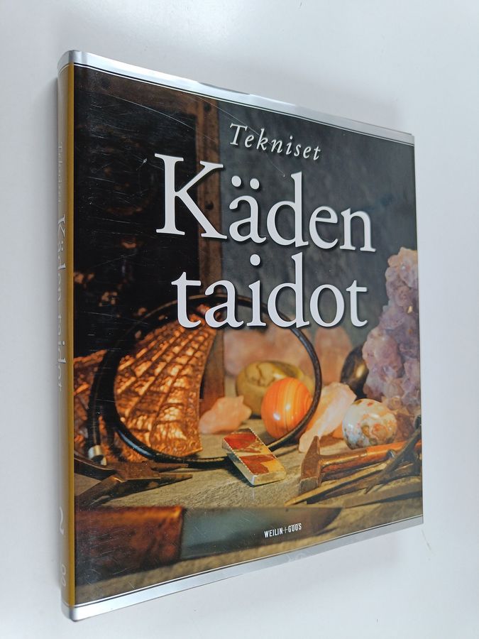 Raoul (toim.) Johnsson : Tekniset käden taidot 2