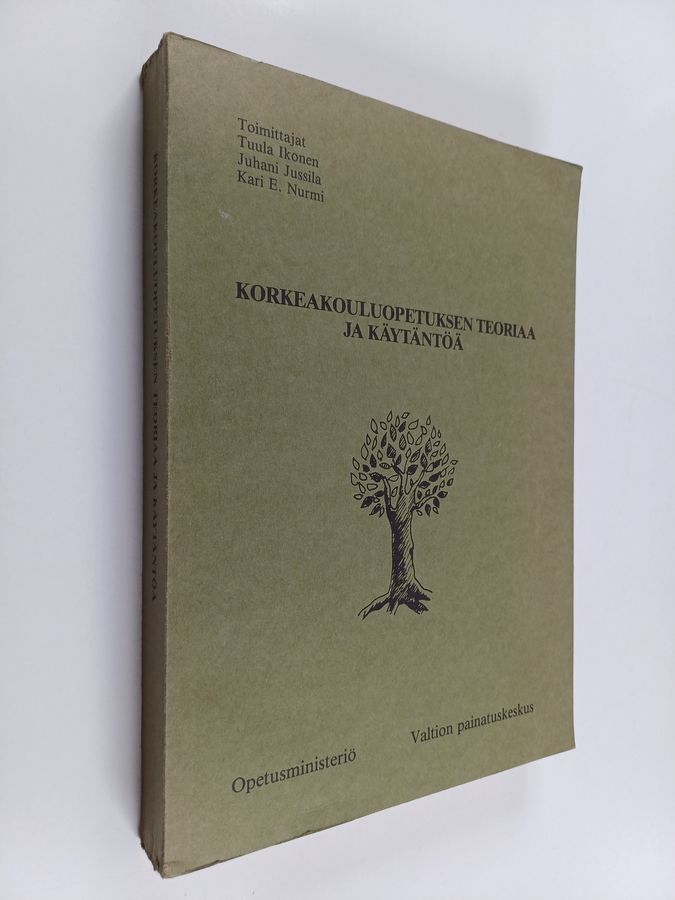 Korkeakouluopetuksen teoriaa ja käytäntöä