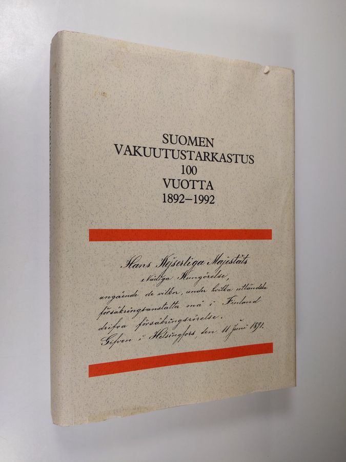 Suomen vakuutustarkastus 100 vuotta