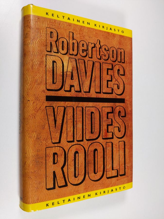 Robertson Davies : Viides rooli