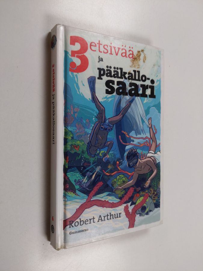 3 etsivää ja Pääkallosaari