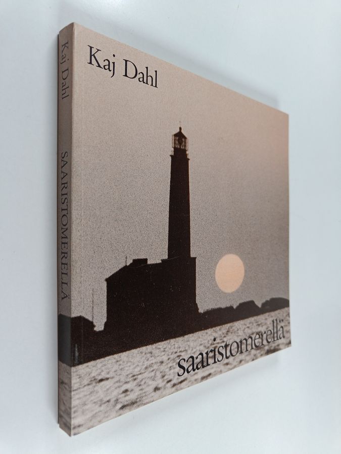 Kaj Dahl : Saaristomerellä