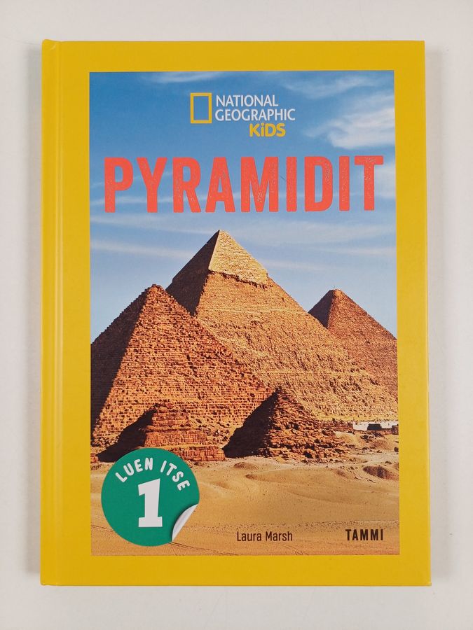 Laura Marsh : Pyramidit