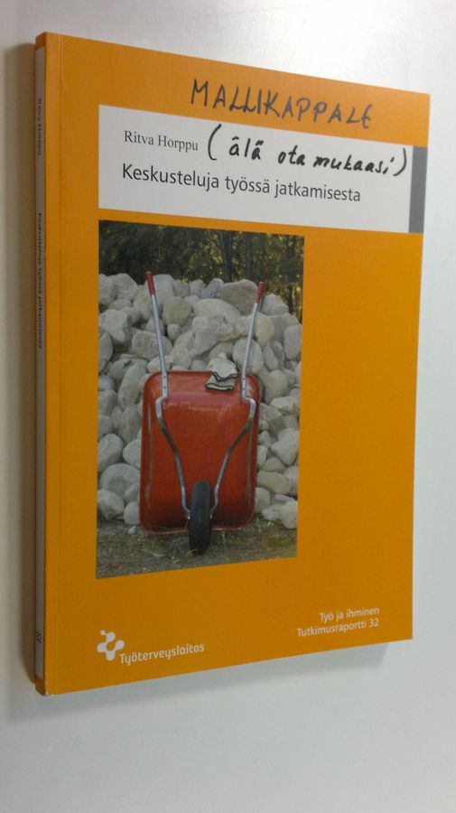 Keskusteluja työssä jatkamisesta