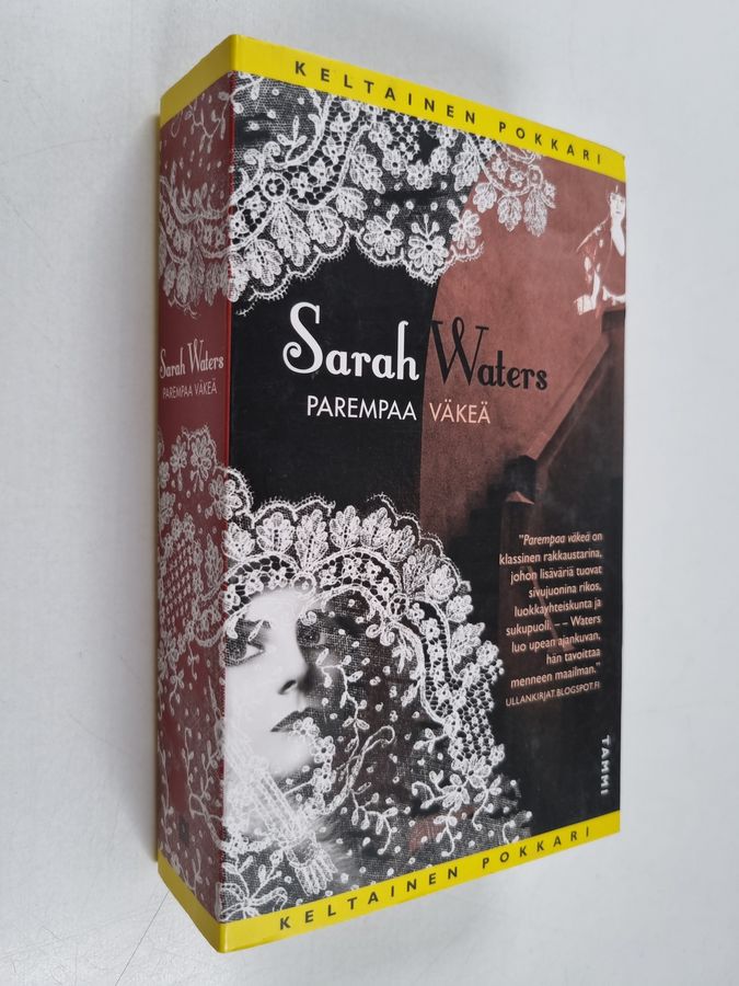 Sarah Waters : Parempaa väkeä
