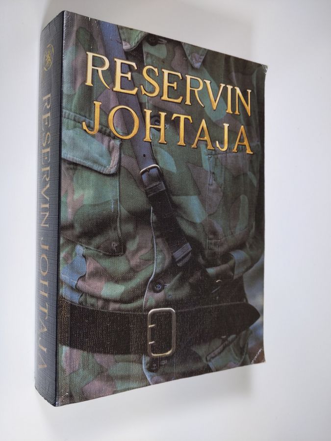 Rauno (toim.) Kärki : Reservin johtaja : suomalaisen maanpuolustajan käsikirja