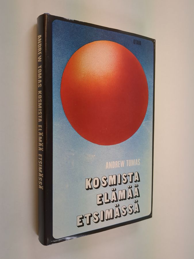 Andrew Tomas : Kosmista elämää etsimässä