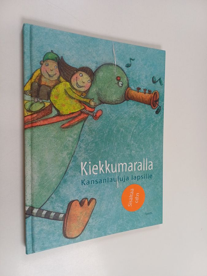 Kiekkumaralla kansanlauluja lapsille