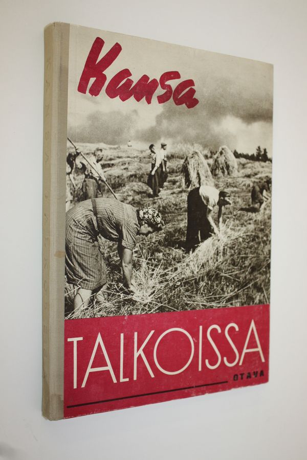 Pekka ym. (toim.) Karunki : Kansa talkoissa : talkootoimintaa esittelevä kuvateos