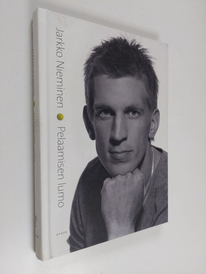 Jarkko Nieminen : Pelaamisen lumo (signeerattu)