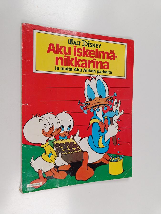 Walt Disney & Alli Peltonen ym. : Aku iskelmänikkarina ja muita Aku Ankan parhaita