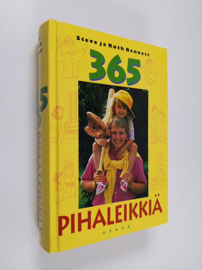 Steve Bennett : 365 pihaleikkiä