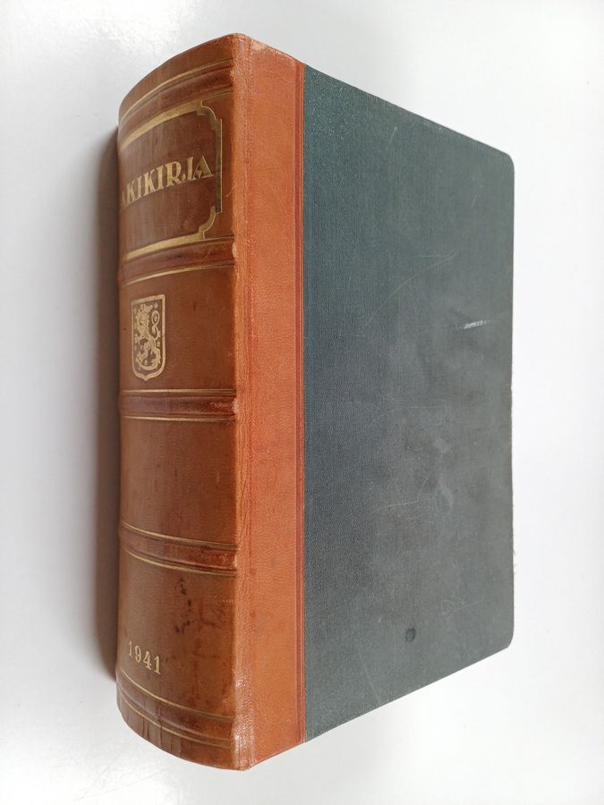 Lakikirja 1941 : Suomen tasavallassa voimassa olevat osat 1734 vuoden Ruotsin valtakunnan lakia sekä liitteenä ennen kesäkuun 1 päivää 1940 julkaistuja lakeja ja asetuksia