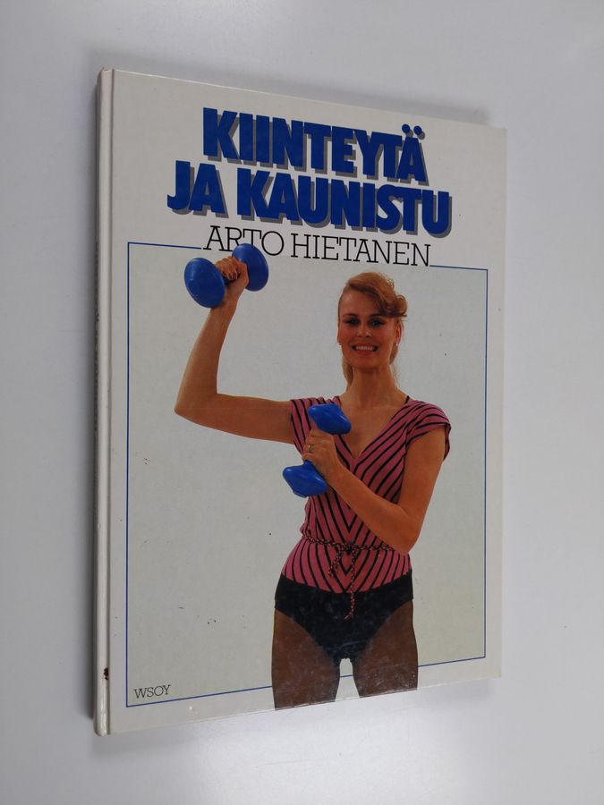 Arto Hietanen : Kiinteytä ja kaunistu