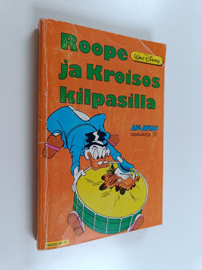 Walt Disney : Roope ja Kroisos kilpasilla