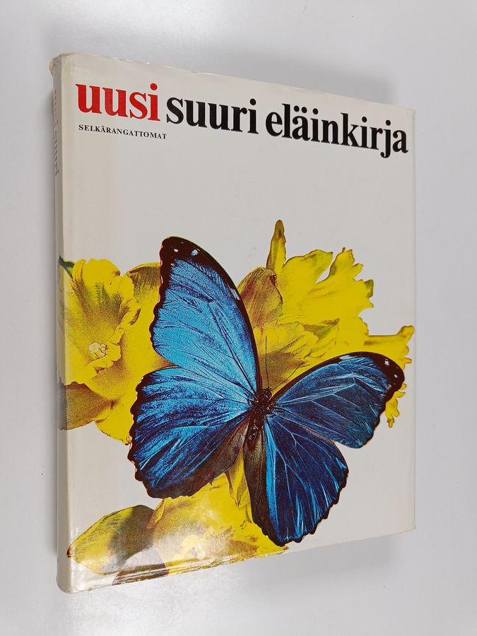 Francesco (toim.) Vallardi : Uusi suuri eläinkirja 4 : Piikkinahkaiset, niveljalkaiset, nilviäiset, madot, onteloeläimet, sienieläimet, alkueläimet
