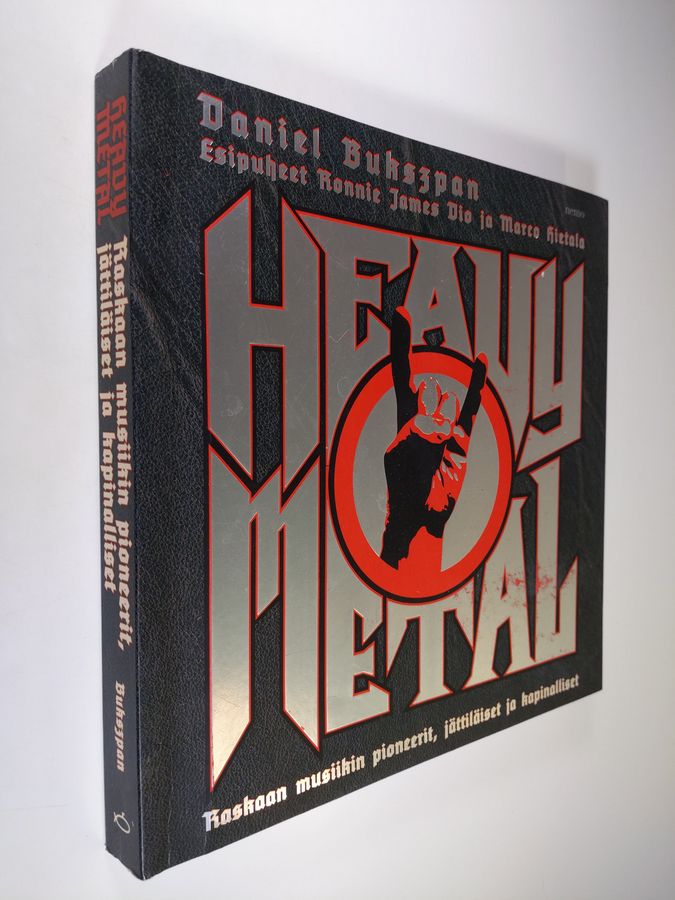 Daniel Bukszpan : Heavy metal : raskaan musiikin pioneerit, jättiläiset ja kapinalliset