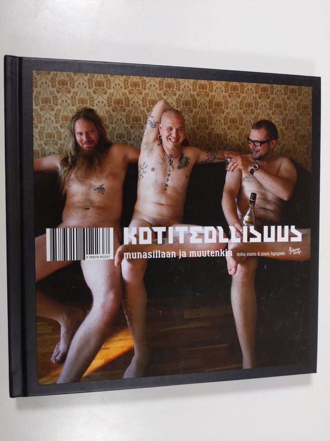 Mika Vuoto : Kotiteollisuus : munasillaan ja muutenkin