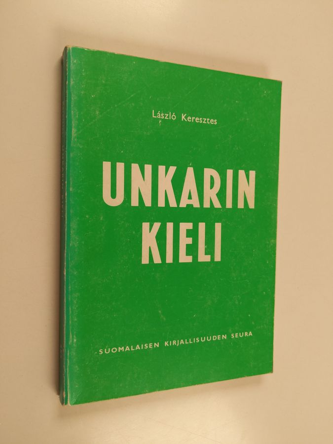 Laszlo Keresztes : Unkarin kieli