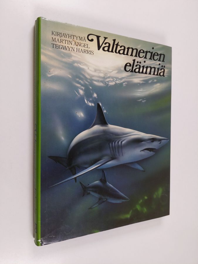 Martin Angel : Valtamerien eläimiä : mereisen elämän ekologiaa