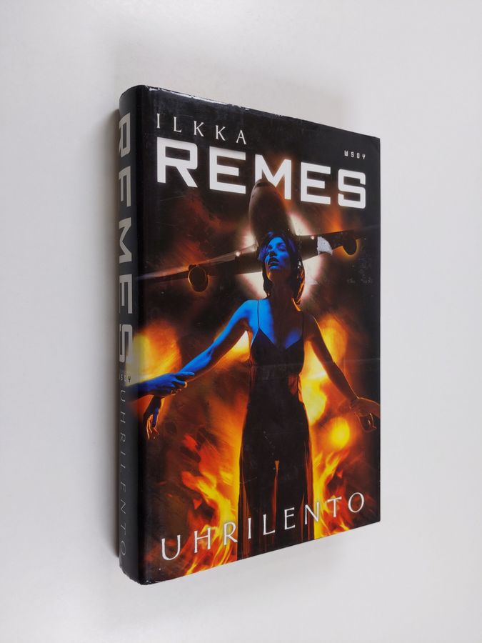 Ilkka Remes : Uhrilento